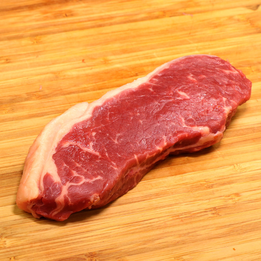 【FREE SHIPPING】Grass-Fed Beef Steaks 3 cuts 7pcs Taste-Test SET (Filet Mignon 2pcs, Ribeye Roast 2pcs, Striploin 3pcs)