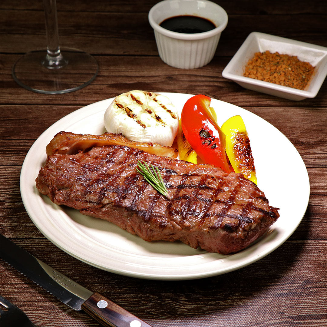 【FREE SHIPPING】Grass-Fed Beef Steaks 3 cuts 7pcs Taste-Test SET (Filet Mignon 2pcs, Ribeye Roast 2pcs, Striploin 3pcs)