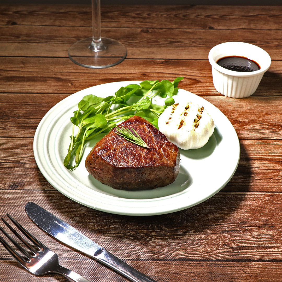 【FREE SHIPPING】Grass-Fed Beef Steaks 3 cuts 7pcs Taste-Test SET (Filet Mignon 2pcs, Ribeye Roast 2pcs, Striploin 3pcs)