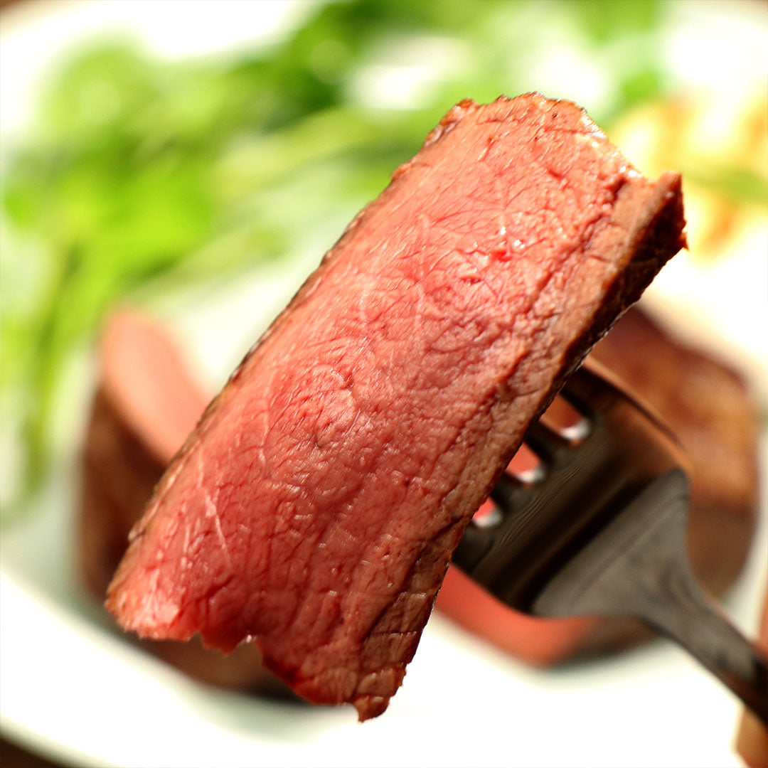 【FREE SHIPPING】Grass-Fed Beef Steaks 3 cuts 7pcs Taste-Test SET (Filet Mignon 2pcs, Ribeye Roast 2pcs, Striploin 3pcs)
