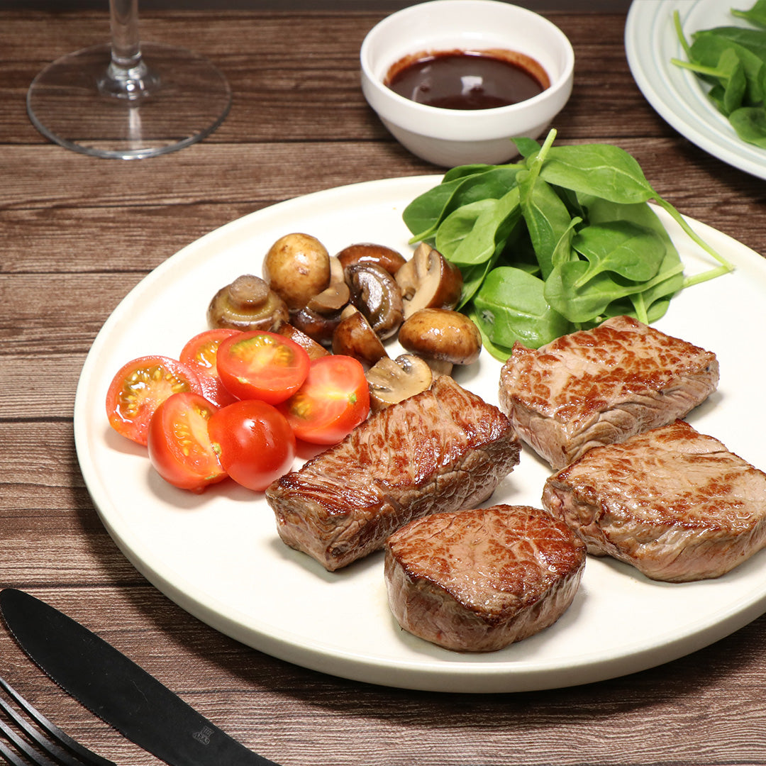 MEAT "CHOCO" BOX: ASSORTED GRASS-FED BEEF STEAK VARIETY BOX