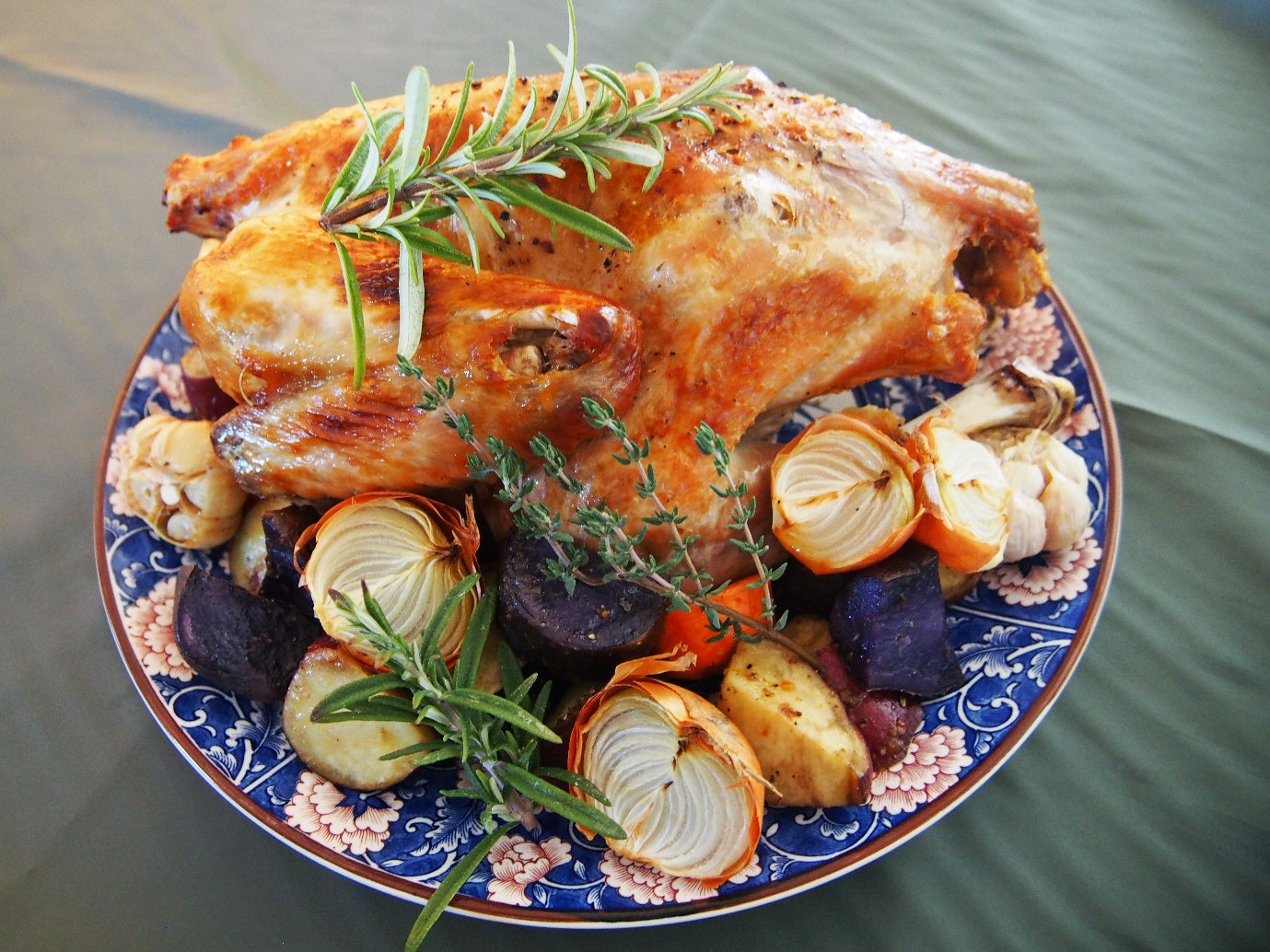 豪華！七面鳥の丸焼きは自宅オーブンで作れる！？