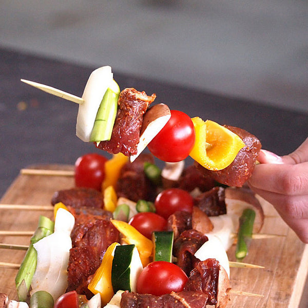 グラスフェッドビーフ 味付けビーフキューブ 150g 竹串付き