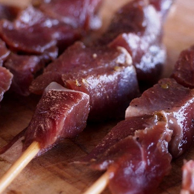 Spiced Goat Cubes (150g + 10 Skewer Sticks)