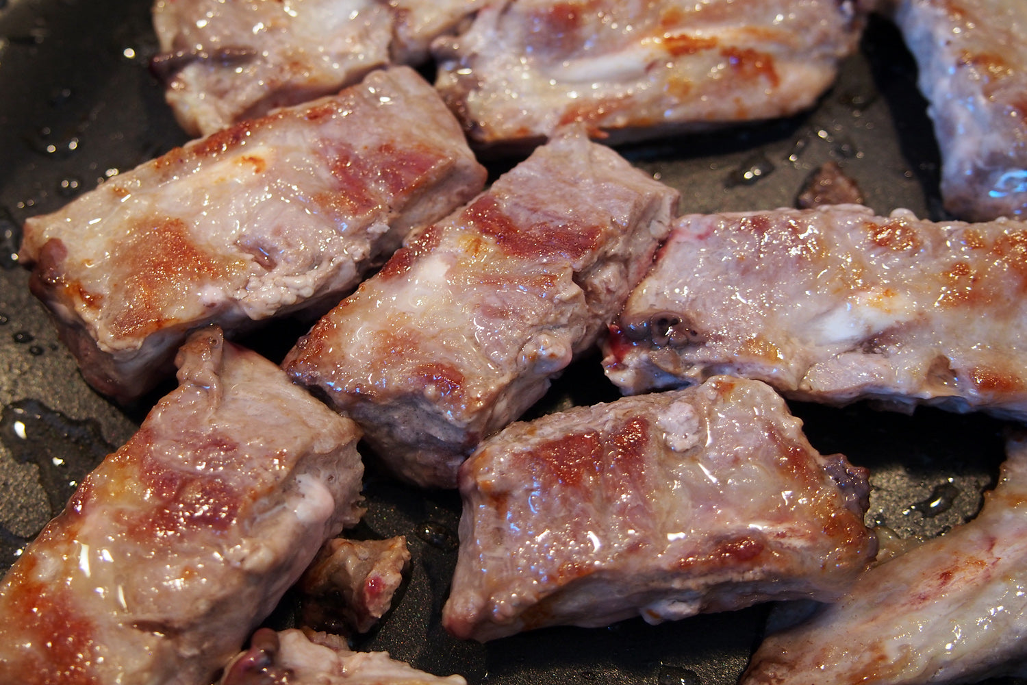 Grilling spare ribs