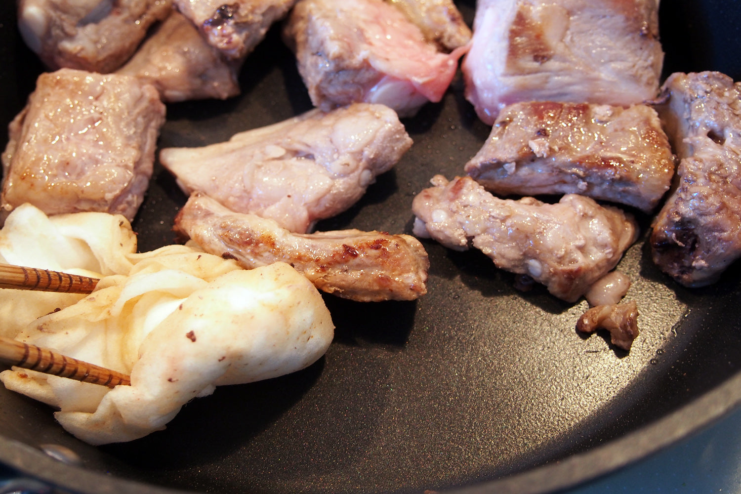 Grilling spare ribs