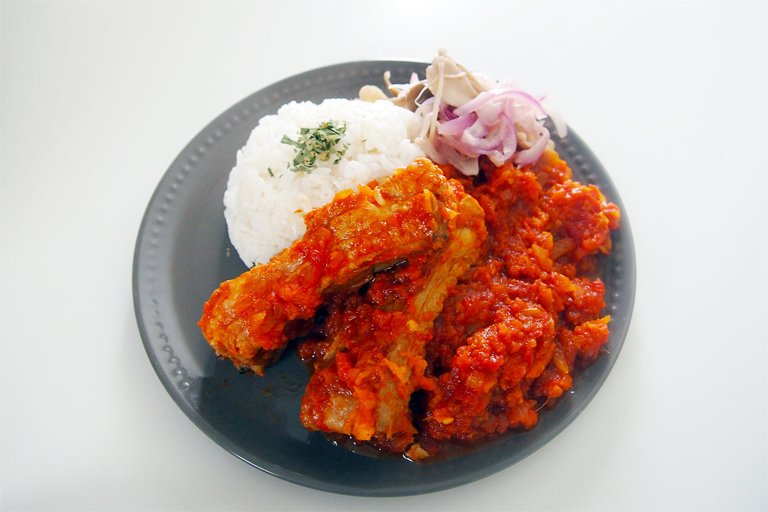 スペアリブのスパイストマトカレー