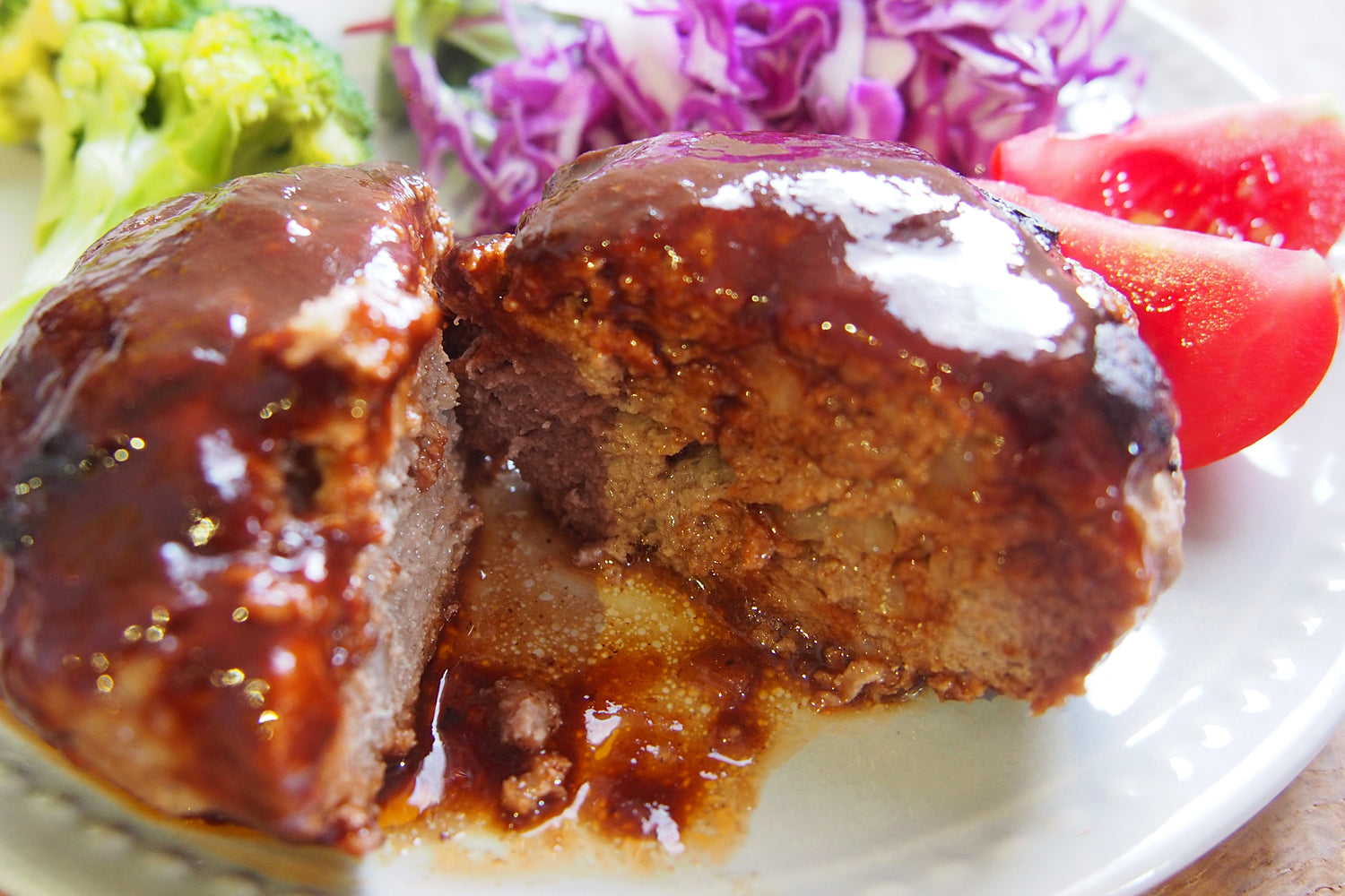 Make 100% beef burger patties using grass-fed beef!