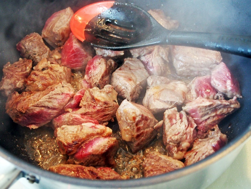 ビーフシチュー 焼く