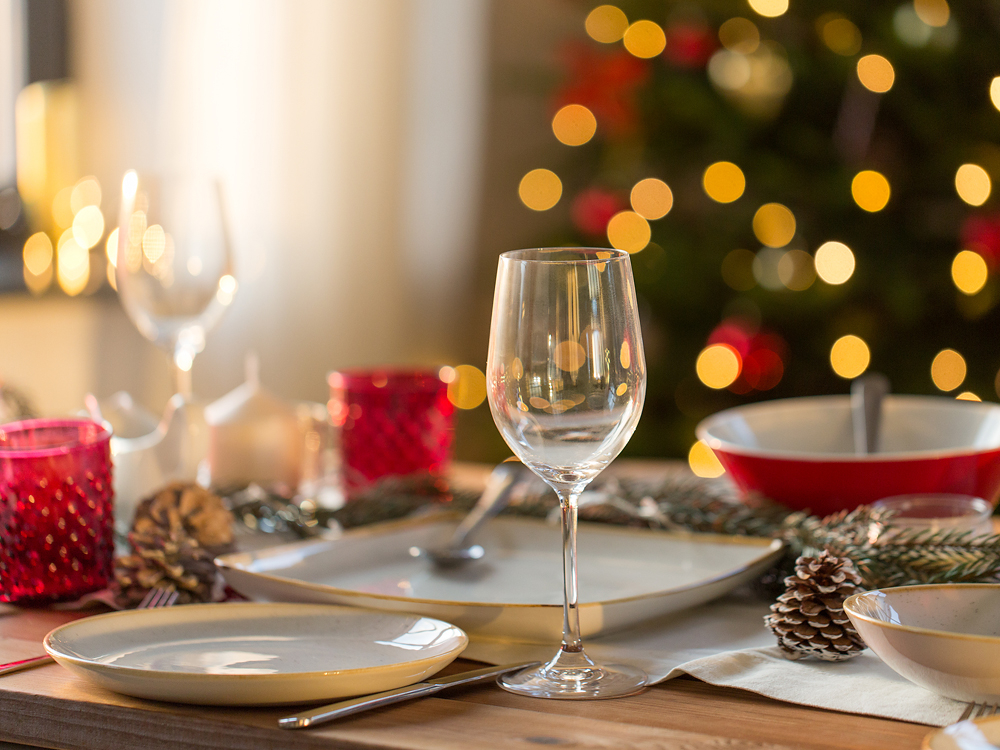Easy Christmas recipes. From appetizers, main dishes to desserts!