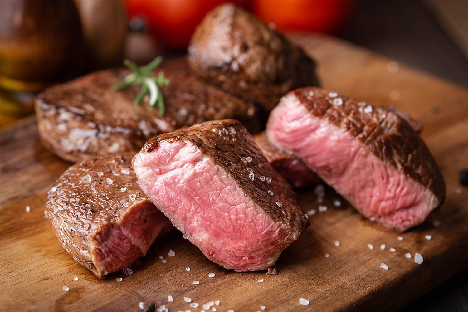 TIPS FOR COOKING THICK STEAKS